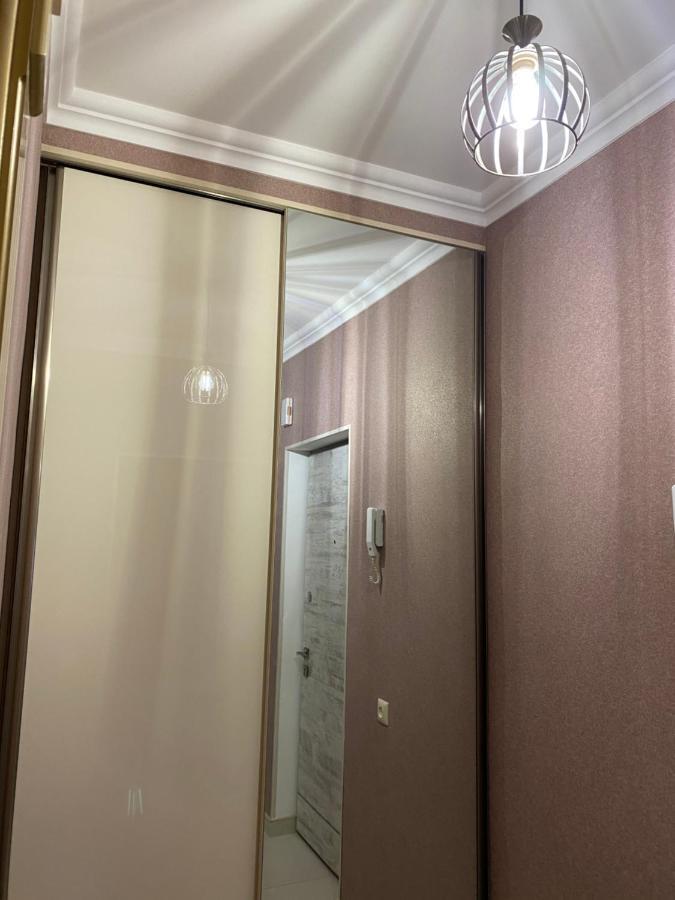 Уютная Квартира Со Всеми Удобствами Erivan Exterior foto