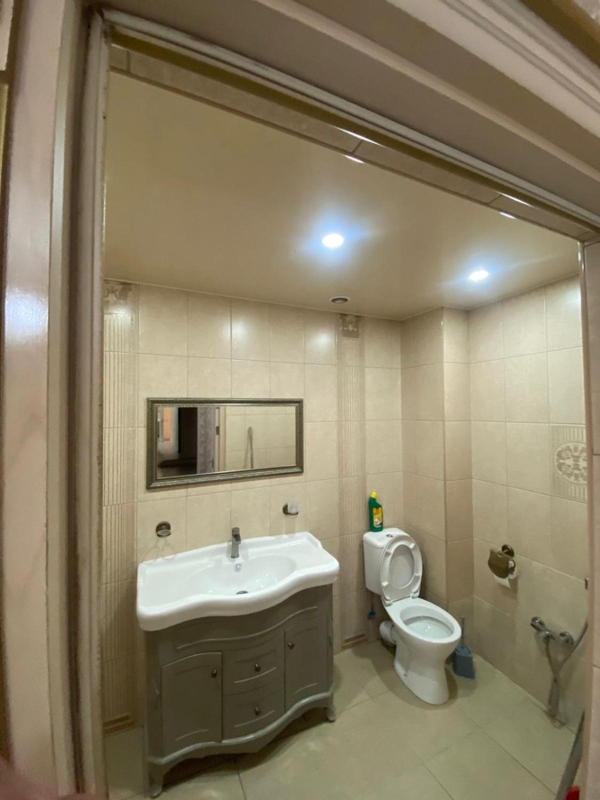 Уютная Квартира Со Всеми Удобствами Erivan Exterior foto